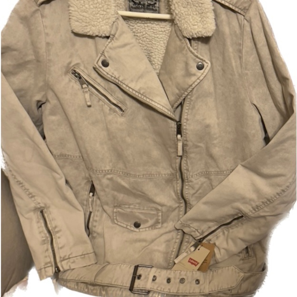 NWT!! Levi Strauss & Co. Women Sherpa lined Trucker Jacket - Picture 2 of 15